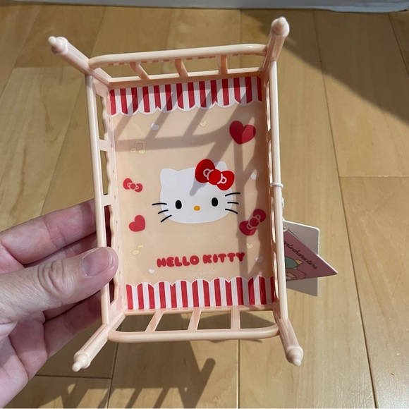 New hello kitty mini bed - Picture 2 of 4